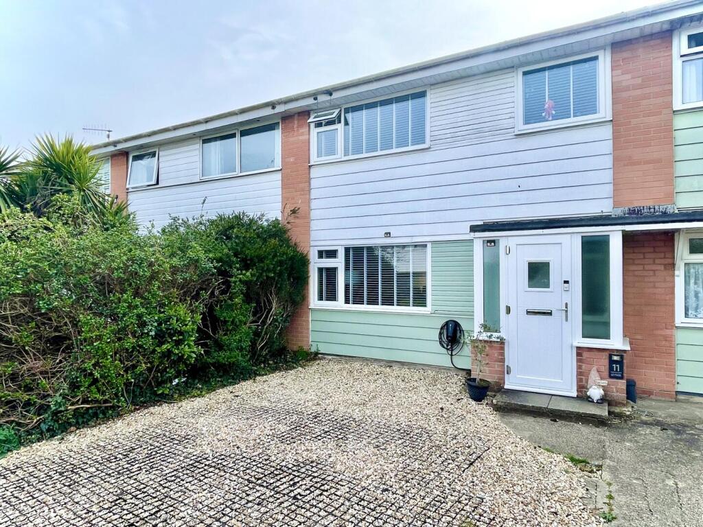 3-bed house on Leyside, Christchurch, £365,000
