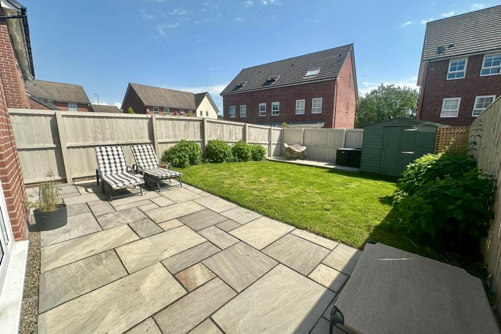 House in Tameside, Greater Manchester - View 3