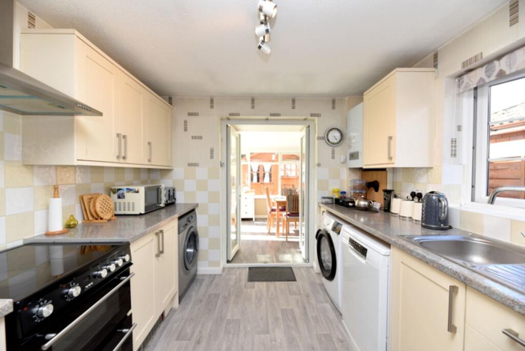 House in Biggleswade, Central Bedfordshire - View 4