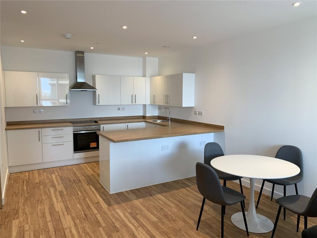 Main image of property: Chatham Waters, South House, Gillingham Gate Road, Gillingham, ME4