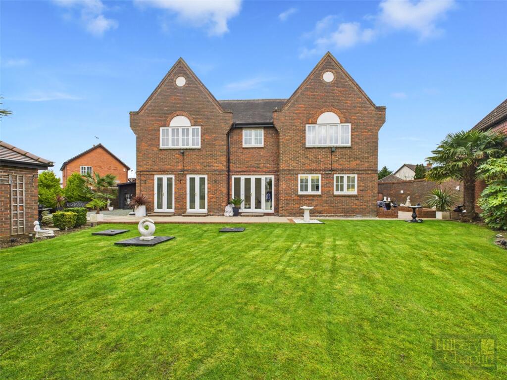 Lake View, Langdon Hills, Basildon, Essex, SS16 photo 2
