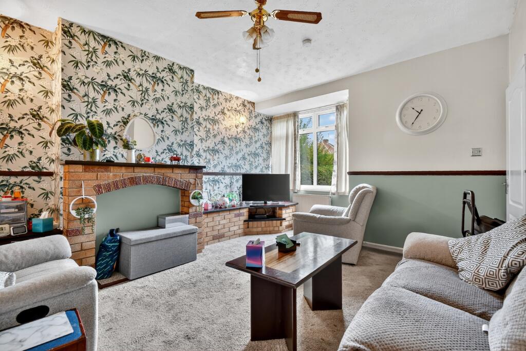 Sterne Avenue, Tang Hall, YO31 photo 2