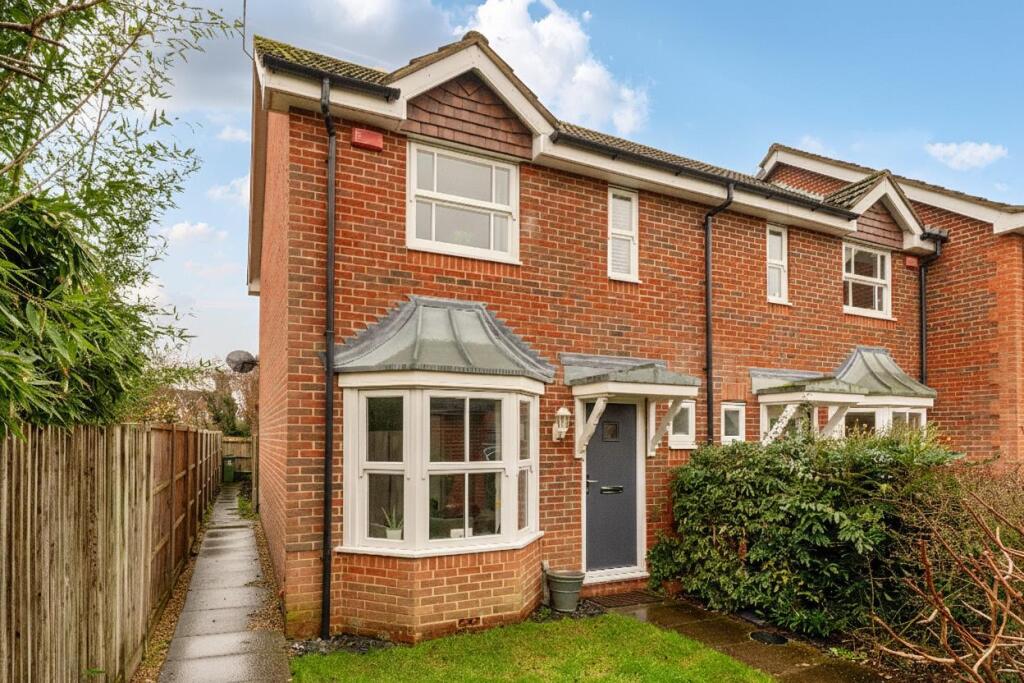 Main image of property: The Fielders, Eversley, Hook