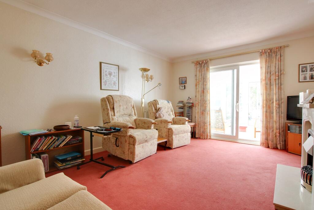 Uplands Crescent, Fareham photo 2