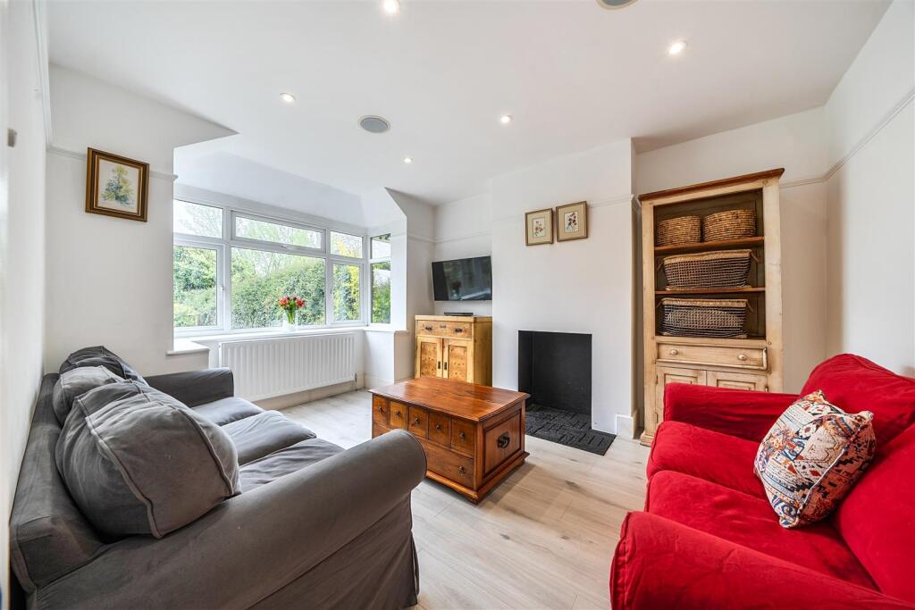 Firs Avenue, Felpham - View 4