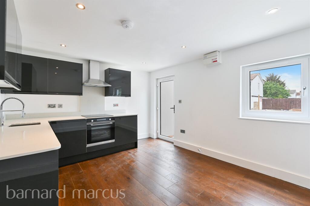 Main image of property: Barnlea Close, Hanworth