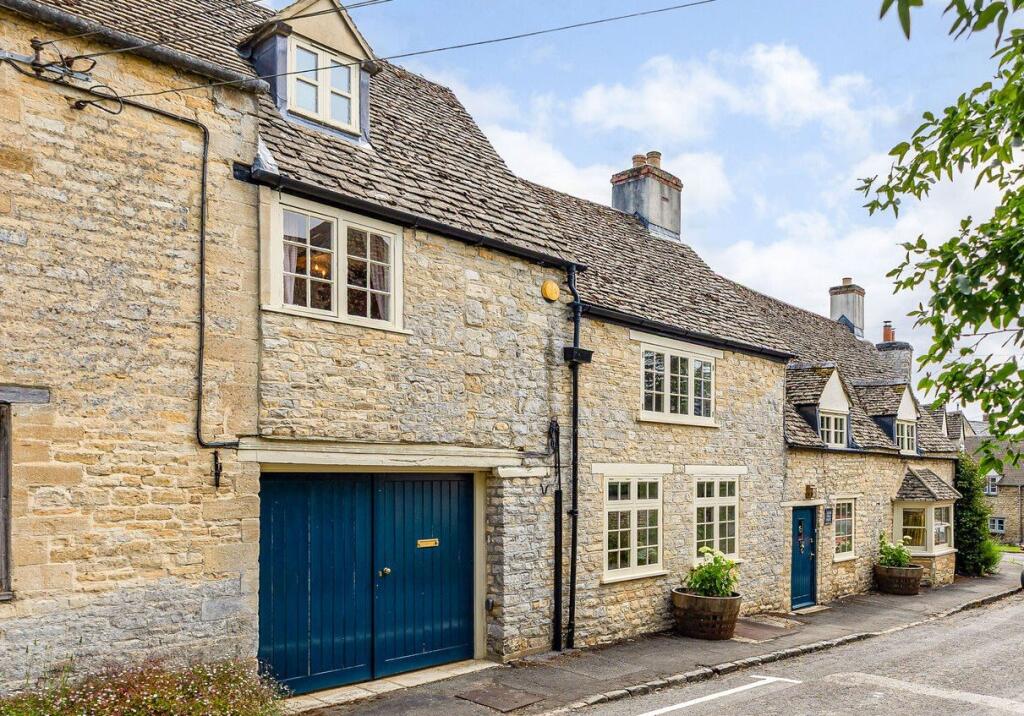 Main image of property: Chapel Hill, Wootton, Woodstock, Oxfordshire