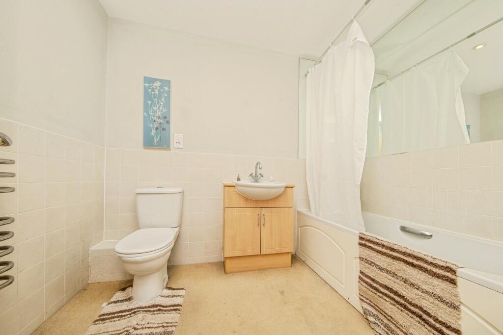 Apartment in Colchester - View 5