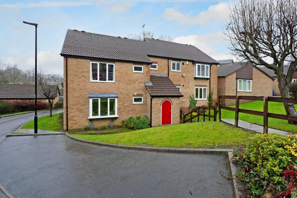 2-bed flat on Ryefield Gardens, Ecclesall, £220,000