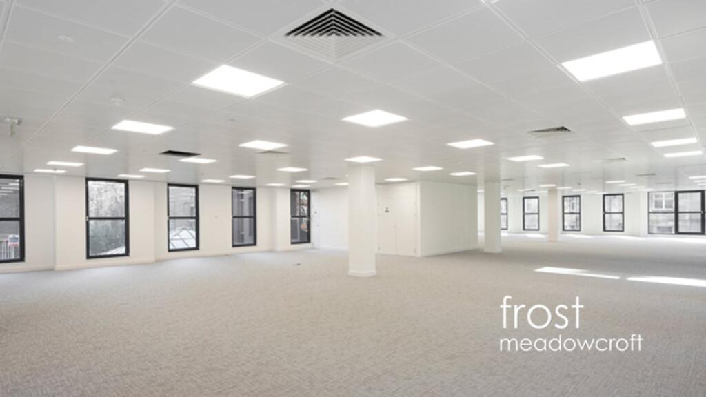 Lincoln House Hammersmith Rd W14 OfficeWest London 1.jpg