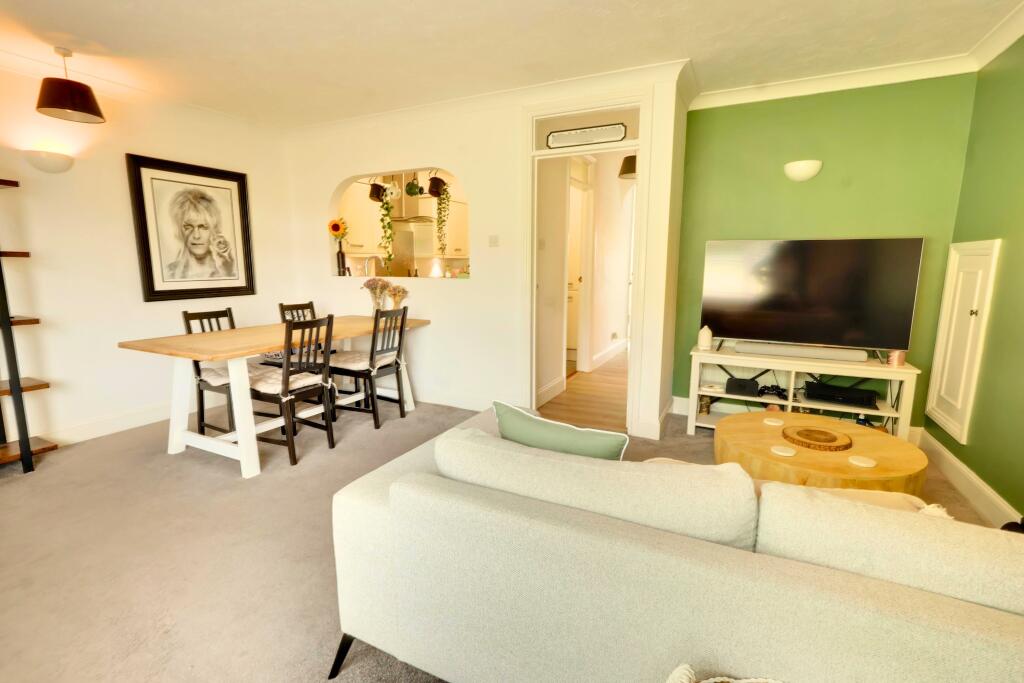 Apartment in East Hampshire, Horndean - View 4