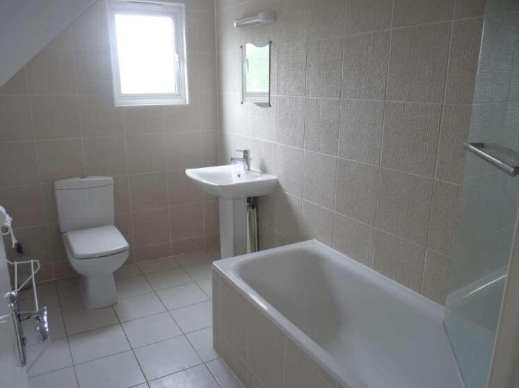 Apartment in Birmingham, Bournbrook - More