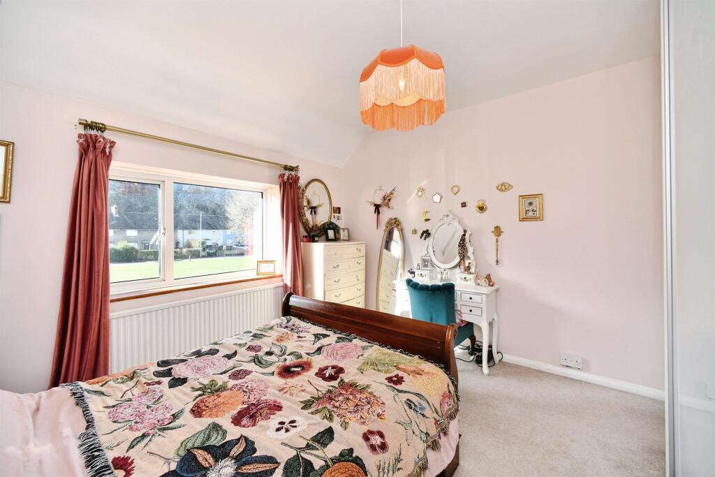 House in Brighton, Bevendean - More