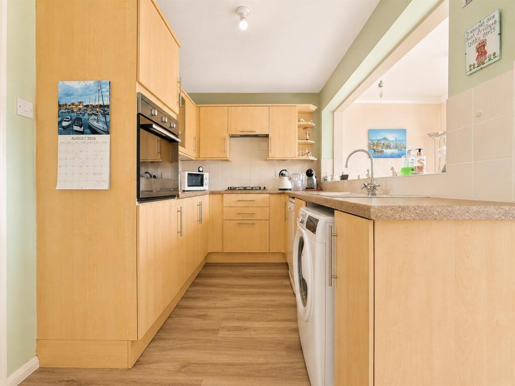 House in Portsmouth - View 5