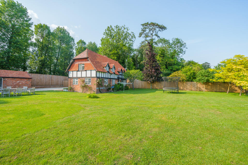 Main image of property: Station Road, Grove, Wantage, Oxfordshire, OX12