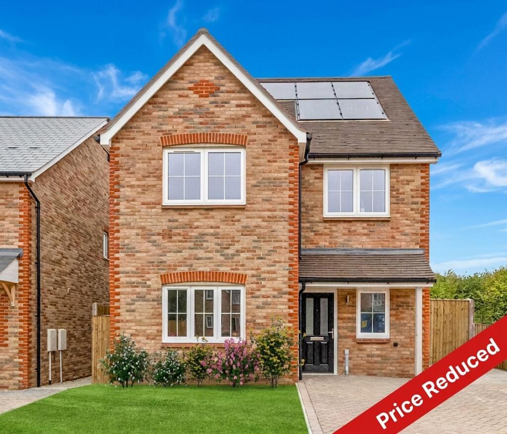 Main image of property: Oak Park Place, Newick, BN8