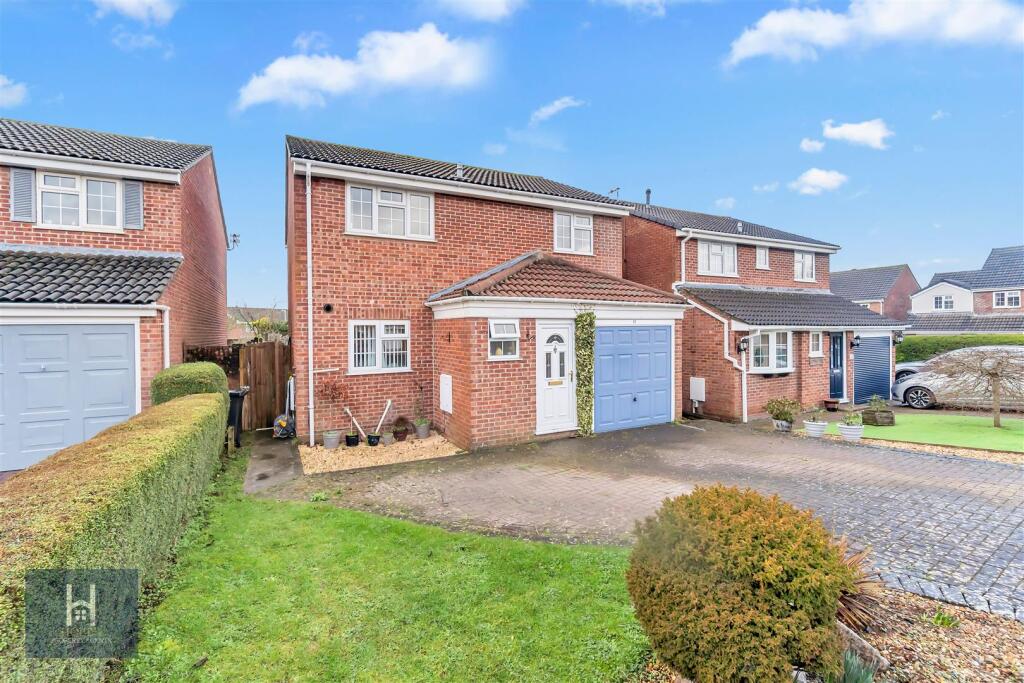 Main image of property: Cornwall Crescent, Yate