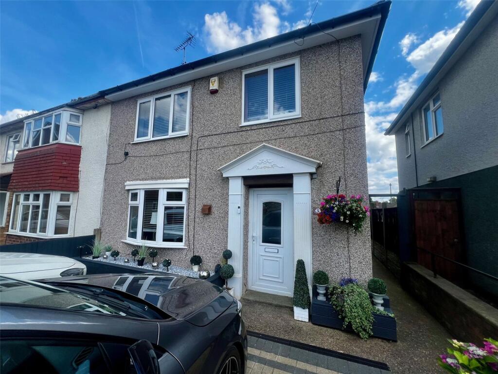 Main image of property: Farndon Way, Mansfield, Nottinghamshire, NG19