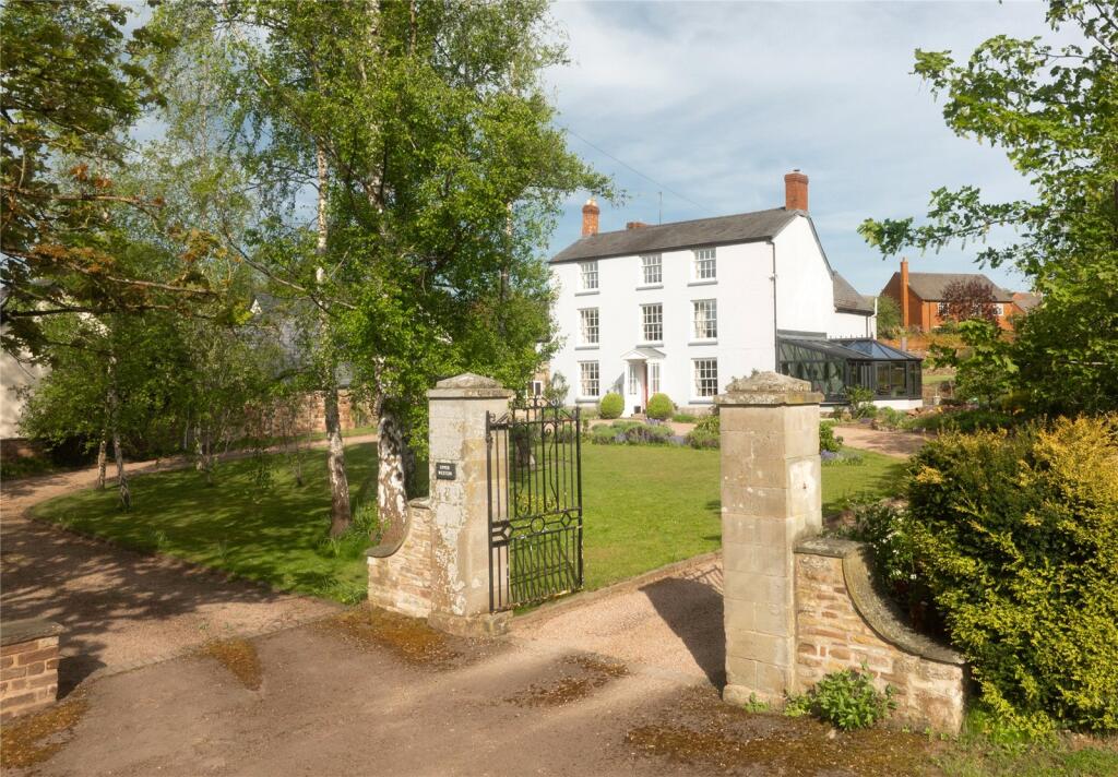 7-bed detached on Weston under Penyard, Ross-on-Wye, Herefordshire, HR9, £985,000
