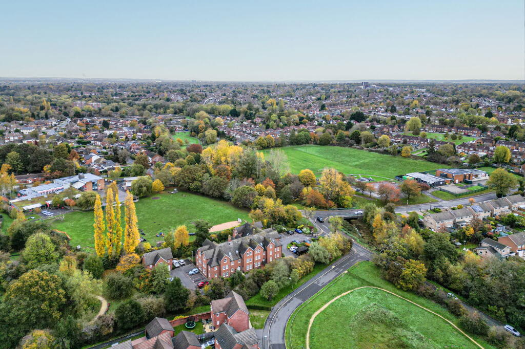 Eversleigh Court, Aqueduct Road, Shirley