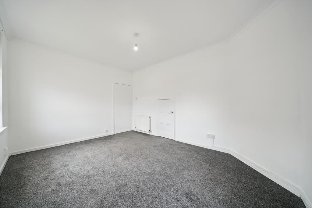 Apartment in Motherwell, South Lanarkshire - View 5