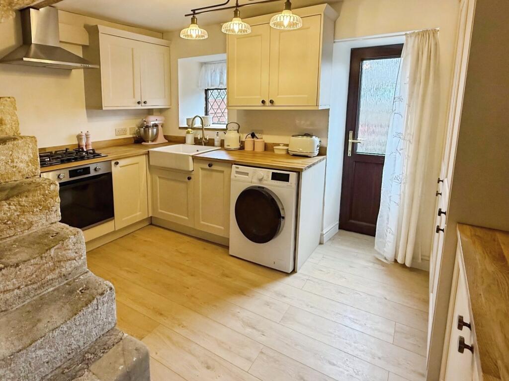Ramsden Wood Road, Todmorden, West Yorkshire, OL14 photo 3