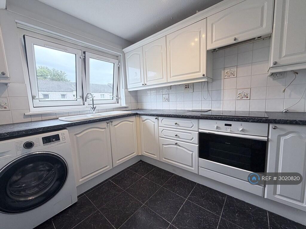Apartment in Glasgow, Gilshochill, Summerston - View 4