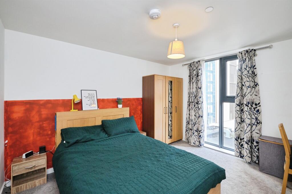 Apartment in Birmingham, West Midlands - View 6