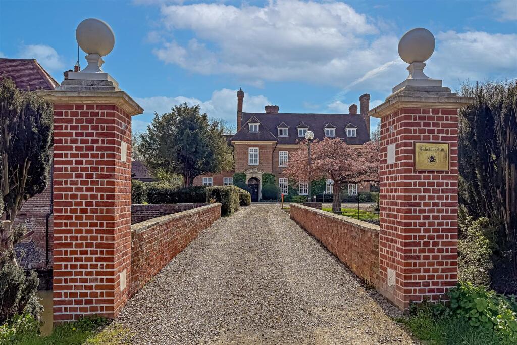 Additional image 34 of Salisbury Hall