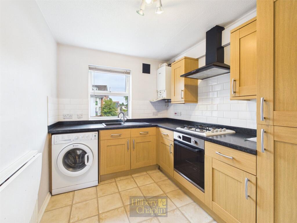 Apartment in Chelmsford - View 3