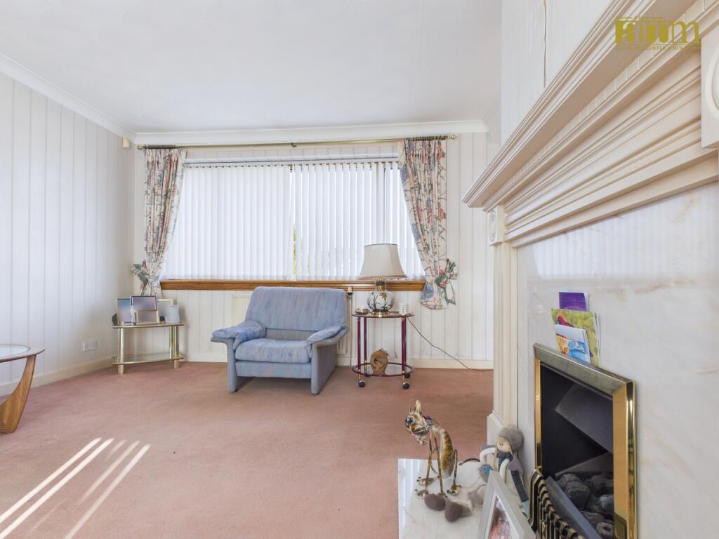 Grampian Way, Barrhead, East Renfrewshire photo 3