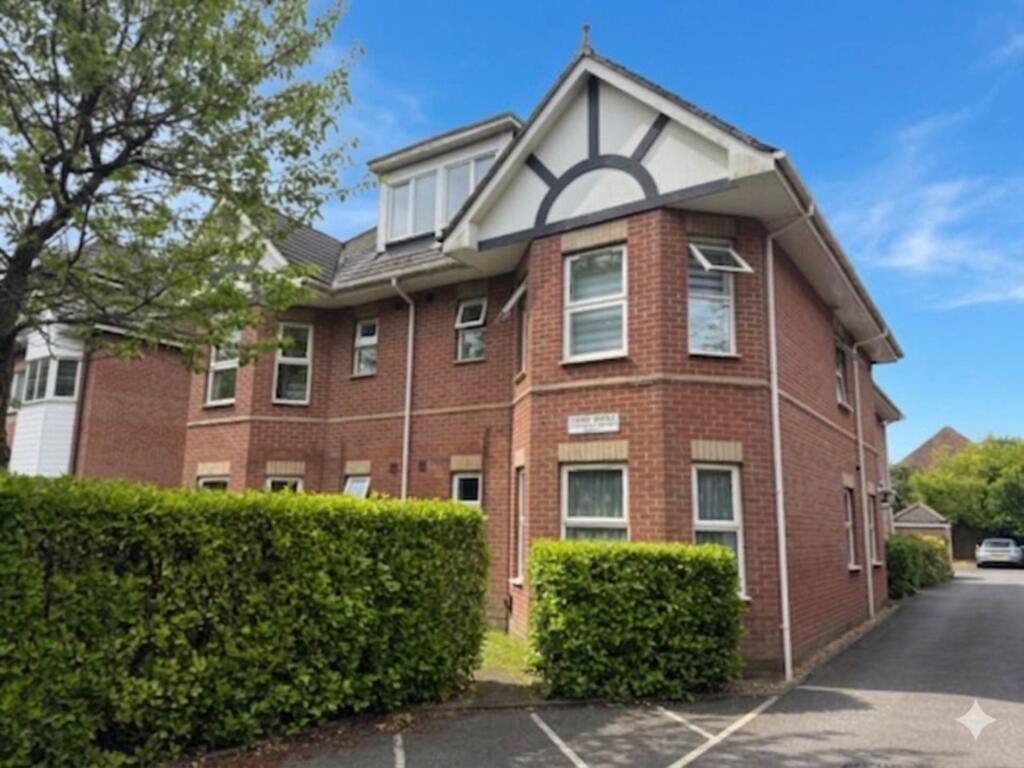Main image of property: Charminster, Bournemouth * Great Rental *