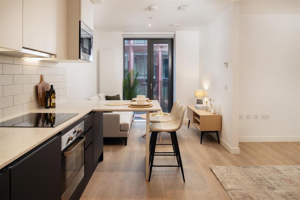 Apartment in Manchester - View 5