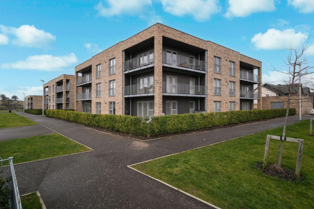 Main image of property: Flat 7, 25 Umbrella Pine Terrace, Cammo, EH4 8FT