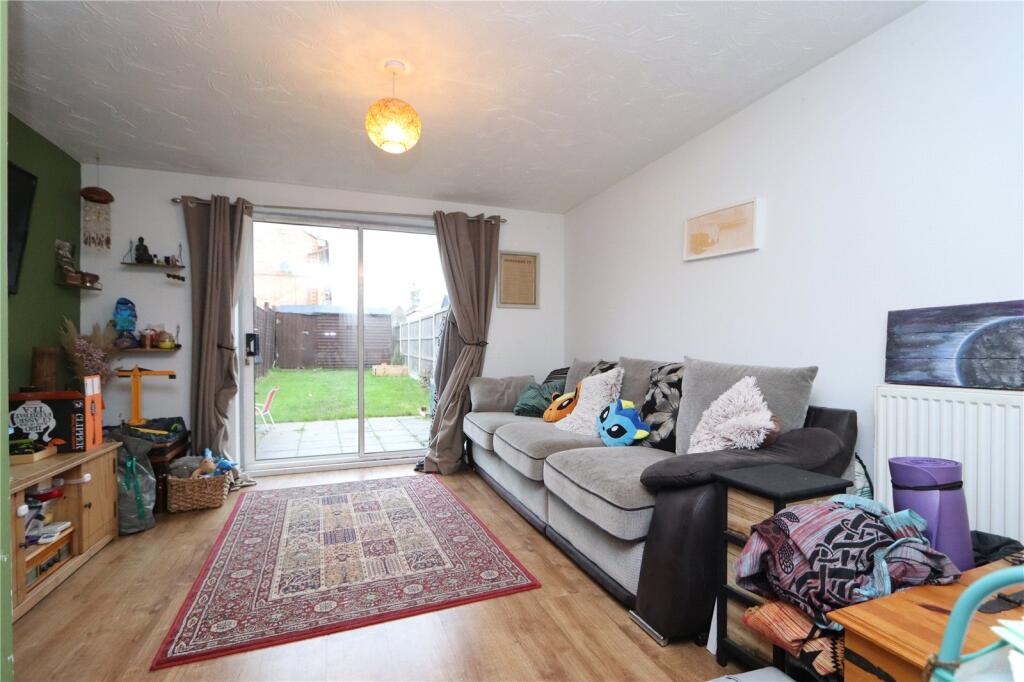 Chicksands Avenue, Monkston, Milton Keynes, Buckinghamshire, MK10 photo 2
