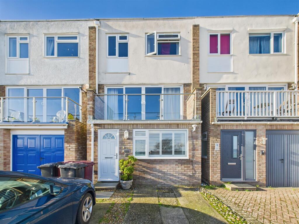 Main image of property: Kingsway, Selsey, Chichester