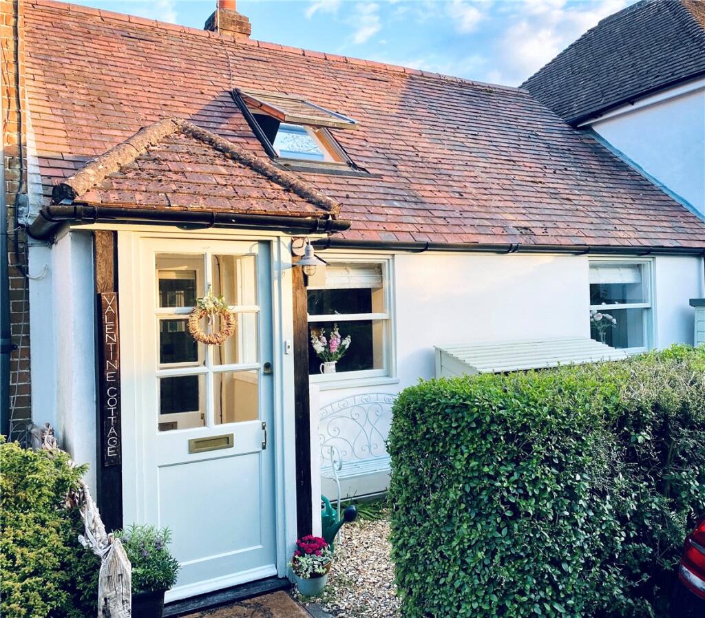 2-bed terraced on Park Lane, Twyford, Winchester, SO21, £475,000