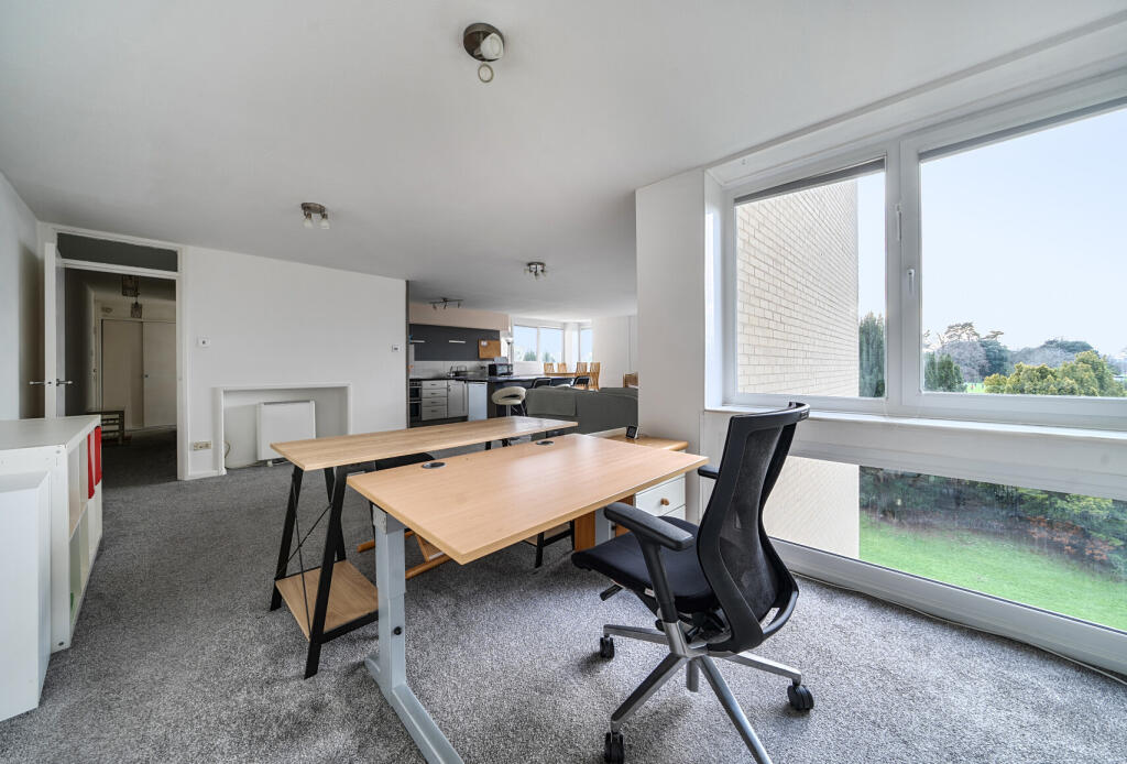 Apartment in Bristol - More