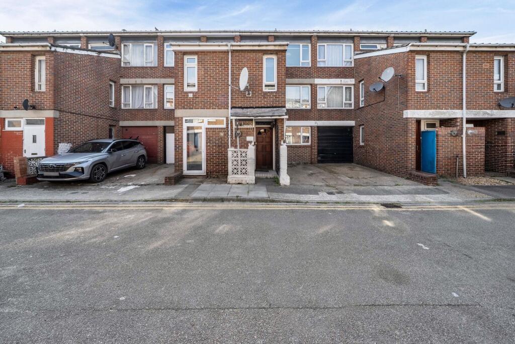 Main image of property: Williamson Close, Greenwich, London, SE10