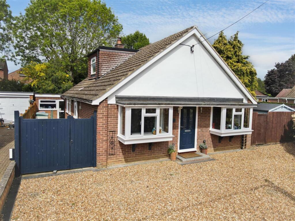 Main image of property: Olney Road, Lavendon, Olney