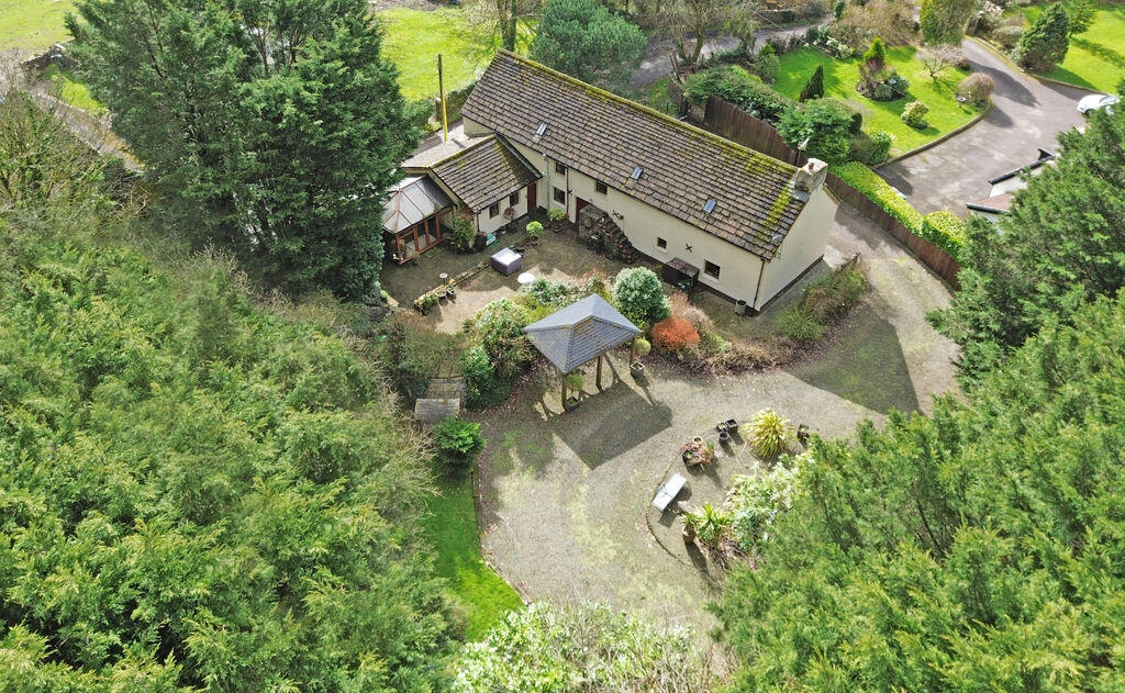 Main image of property: Superb Period Property, Croespenmaen