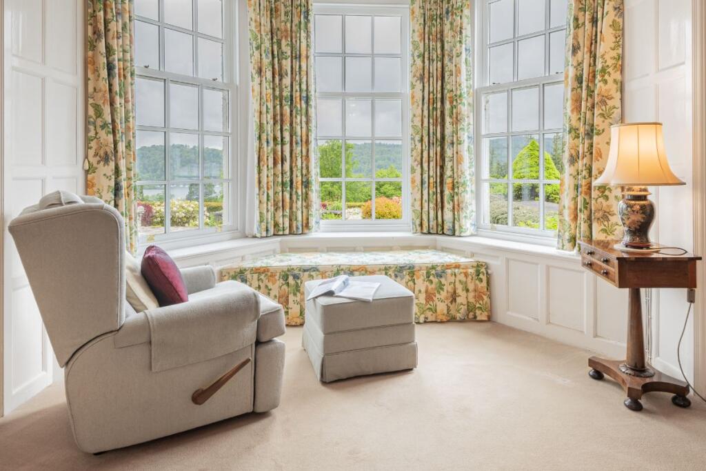 House in Bowness on Windermere, Windermere - More