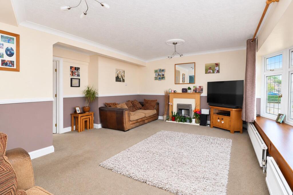 Butterfield Road, Boreham, Chelmsford photo 5