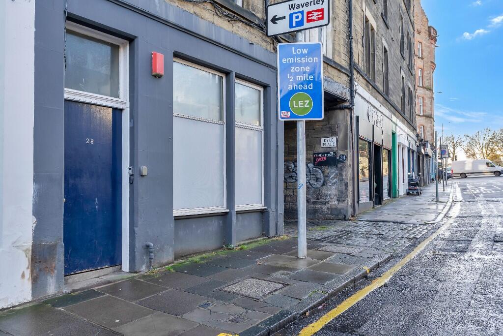 Montrose Terrace, Edinburgh, EH7 - 5