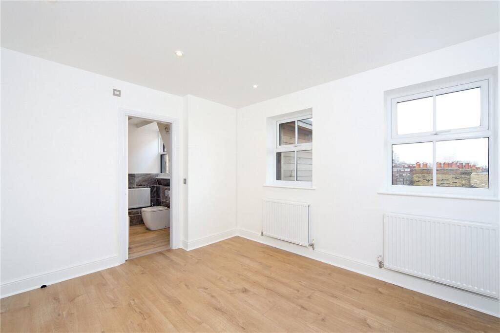 Apartment in London - View 4