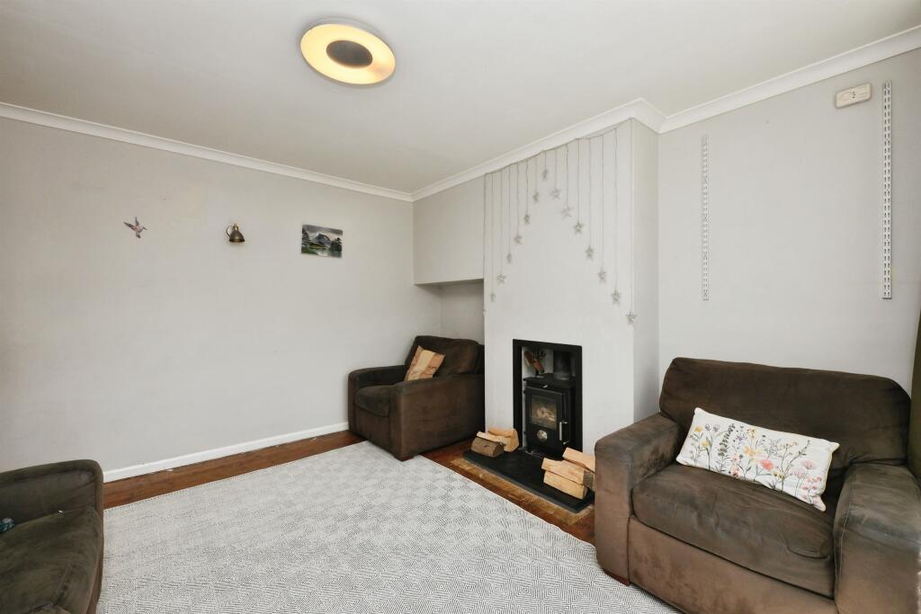 Thaxted Road, Saffron Walden - View 6