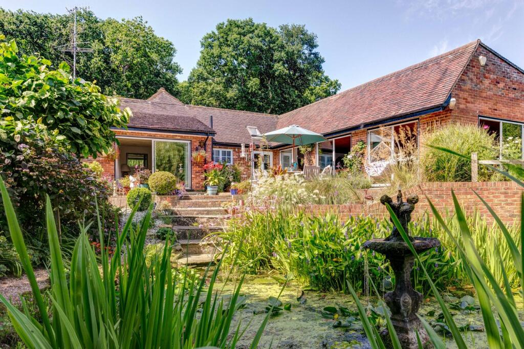 4-bed detached on Sandhurst Lane, Bexhill on Sea, TN39, £1,100,000