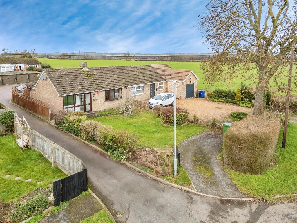 Main image of property: Banbury Lane, Rothersthorpe, Northampton