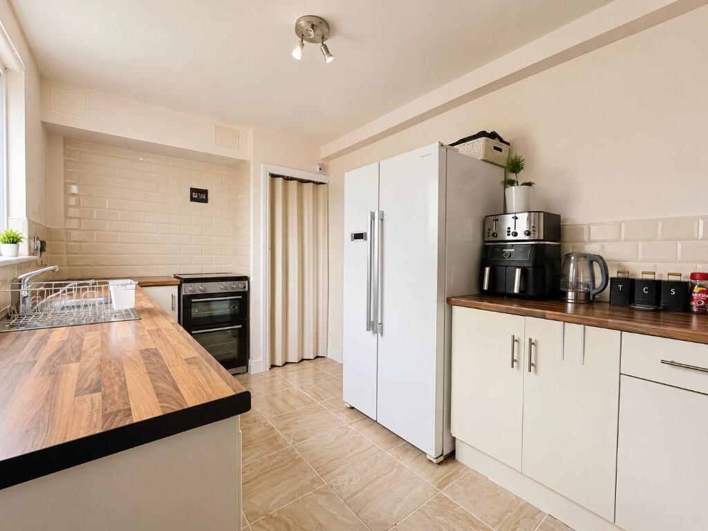 Britannia Place, Redcar, North Yorkshire, TS10 photo 3