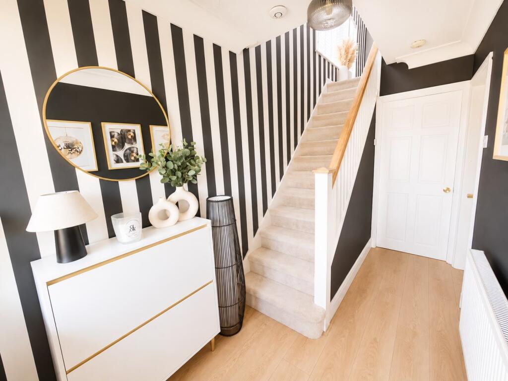 House in Bradford - View 4